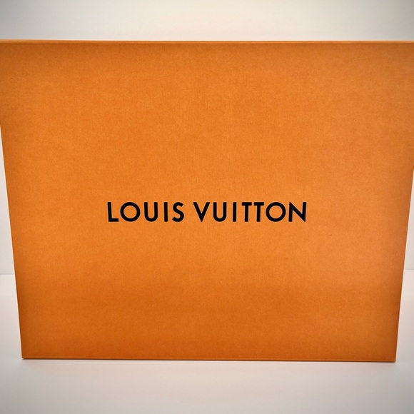 Authentic Louis Vuitton - Laureate Platform Desert Boot - Picture 11 of 12